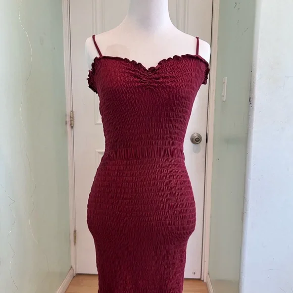 Fashion Nova | Dresses | Burgundy Spaghetti Strap Ruched Bodycon Night Out  Midi Dress | Poshmark